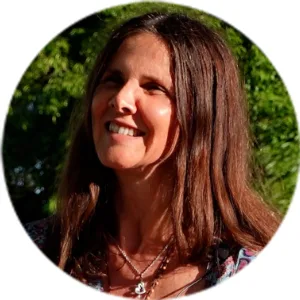 Gabarit - un rond 300x300 Deborah Sundahl animatrice de stage sur la sexualité, le point G et l'éjaculation féminine
